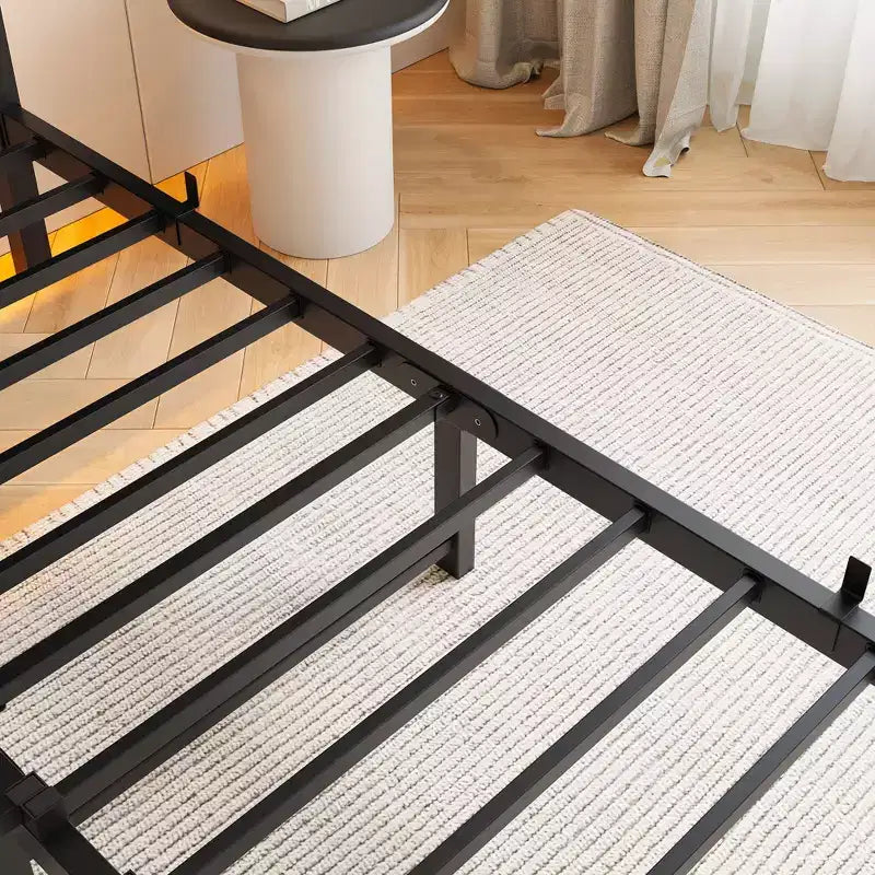 Struttura Letto a Piattaforma Matrimoniale in Metallo con Testiera RGB, Prese Elettriche e Ripiano Portaoggetti, 1 Persona
