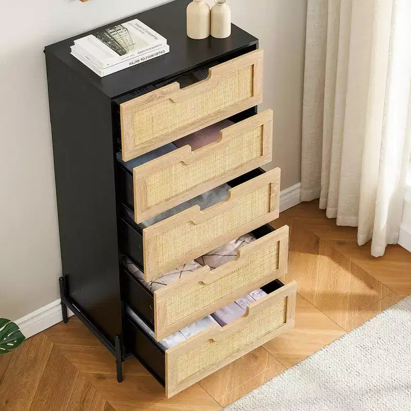 Comodino a 5 cassetti in rattan con gambe, colore nero e rovere / rovere – Utente singolo